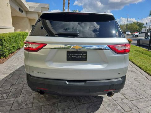Used 2018 Chevrolet Traverse LT image 5