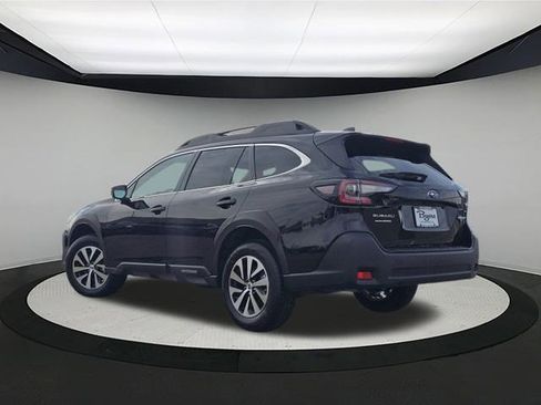 New 2025 Subaru Outback Premium image 5