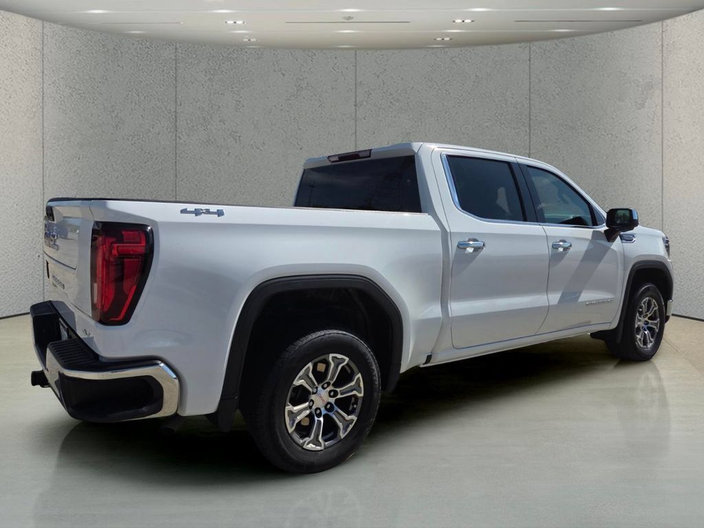 Used 2025 GMC Sierra 1500 SLT AWD/4WD image 5
