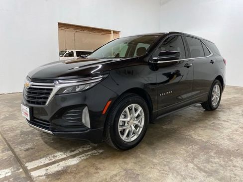 Used 2022 Chevrolet Equinox LT FWD image 1