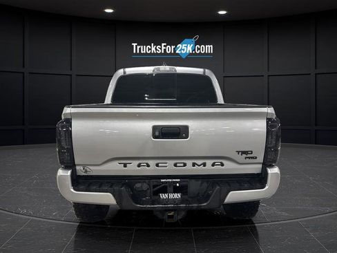 Used 2022 Toyota Tacoma SR5 image 11