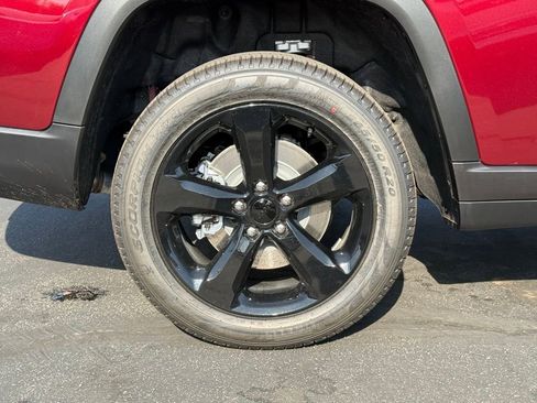 New 2025 Jeep Grand Cherokee L Limited w/ Black Appearance Package image 10