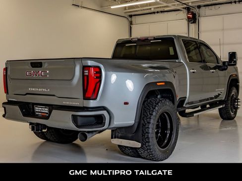 Used 2024 GMC Sierra 3500 Denali w/ Denali Reserve Package AWD/4WD image 10