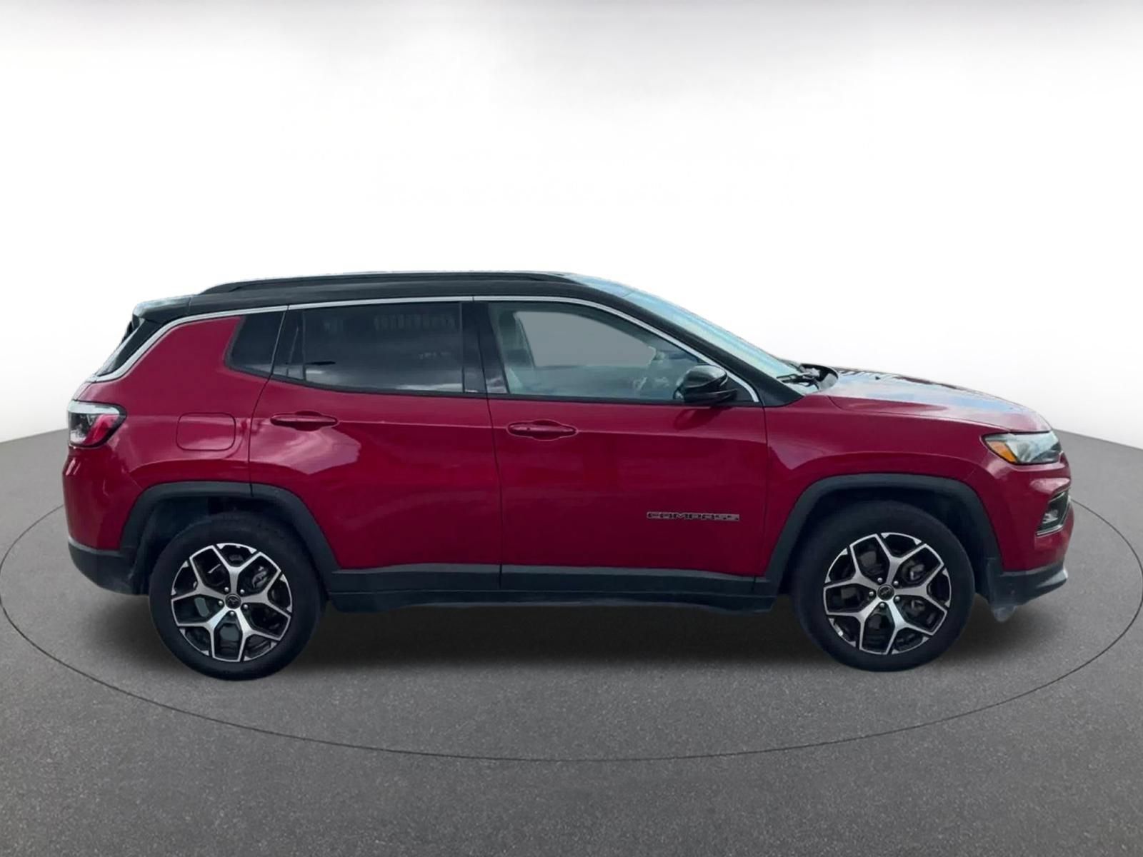 Used 2025 Jeep Compass Limited AWD/4WD image 15