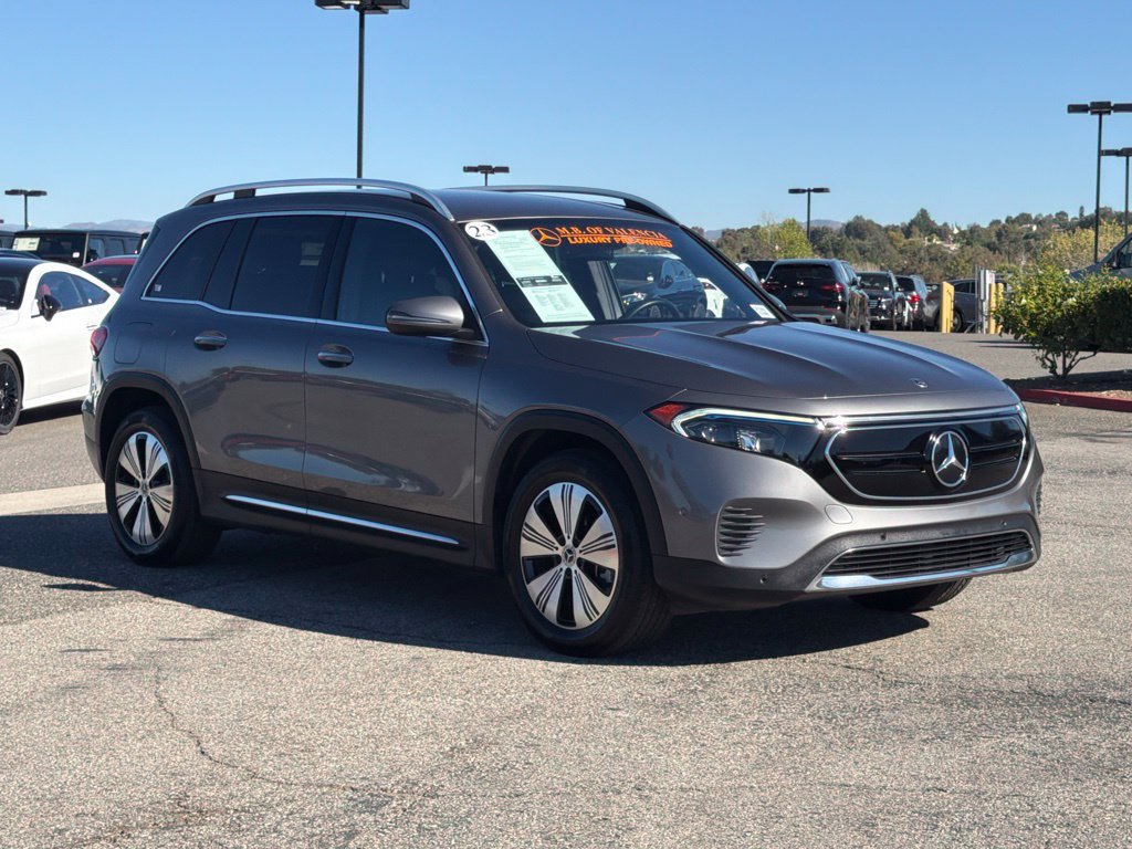 Used 2023 Mercedes-Benz EQB 300 4MATIC image 5