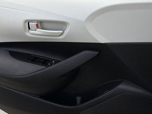Used 2026 Toyota Corolla LE FWD image 18