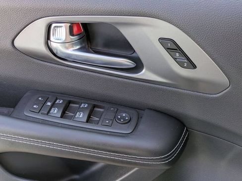 New 2026 Chrysler Pacifica Select w/ S Appearance Package FWD image 16