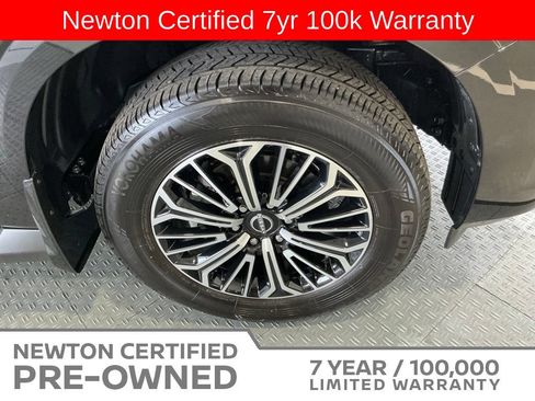 Used 2025 Nissan Armada SL w/ Captain's Chari Seat Package RWD image 73