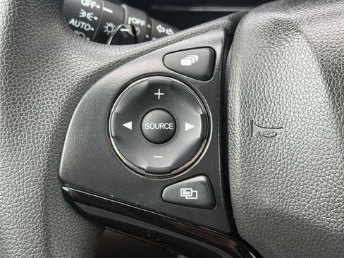 Used 2021 Honda HR-V EX image 16