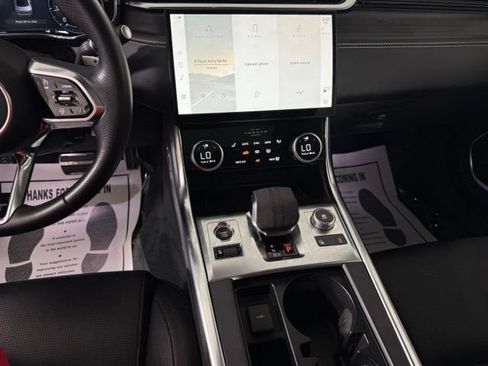 Certified 2023 Jaguar XF R-Dynamic SE AWD/4WD image 40