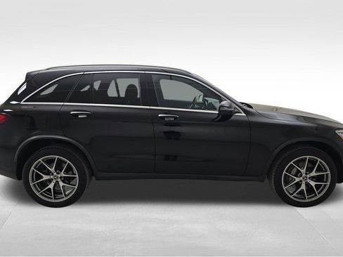Used 2022 Mercedes-Benz GLC 300 4MATIC image 10
