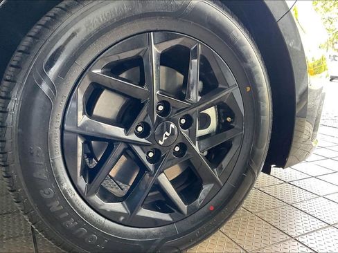 Used 2025 Kia K5 LXS FWD image 33