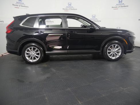 Used 2023 Honda CR-V EX image 3