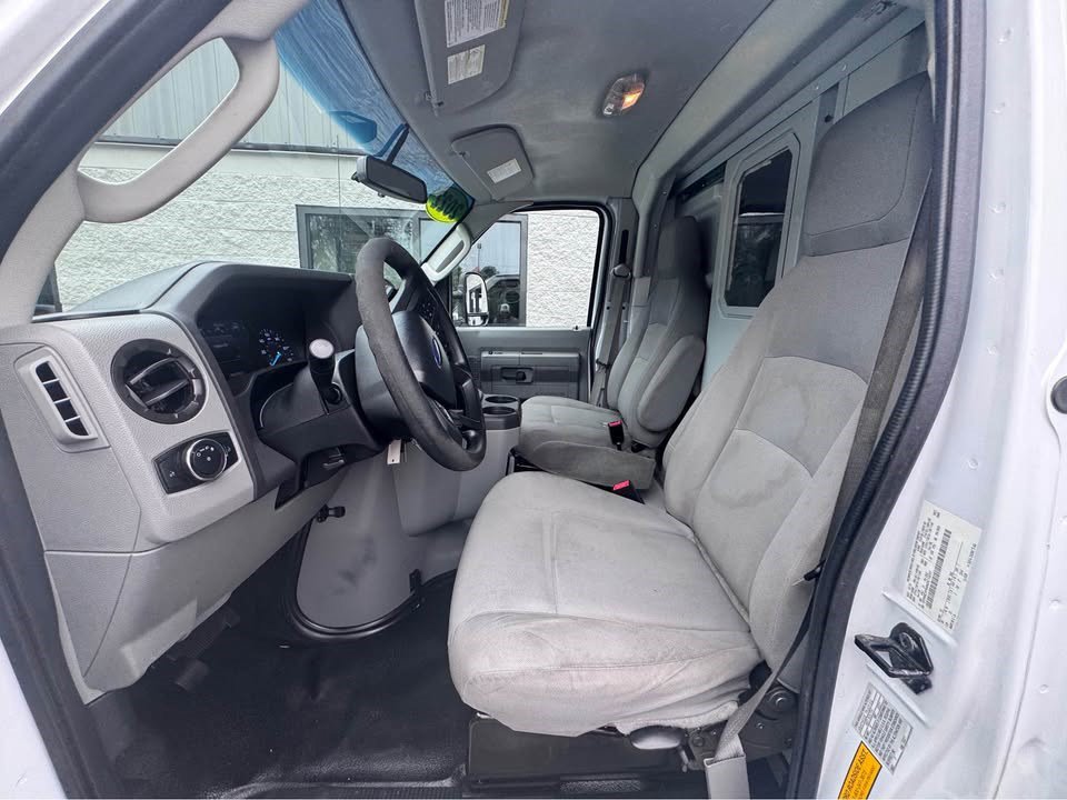 Used 2022 Ford E-350 and Econoline 350 Super Duty w/ Power Windows & Locks Group RWD image 35