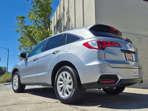 Used 2018 Acura RDX FWD image 3