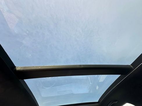 Used 2024 Kia Sorento SX Prestige image 25