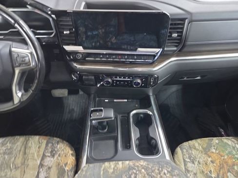 Used 2023 Chevrolet Silverado 1500 RST image 11