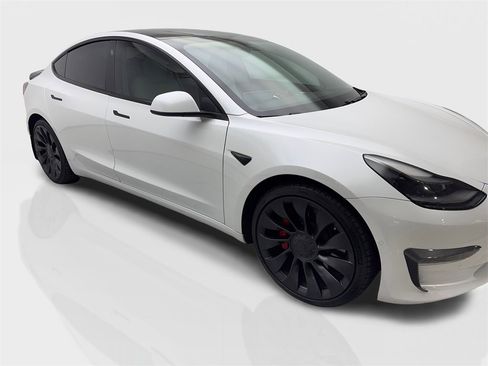 Used 2021 Tesla Model 3 Performance image 12