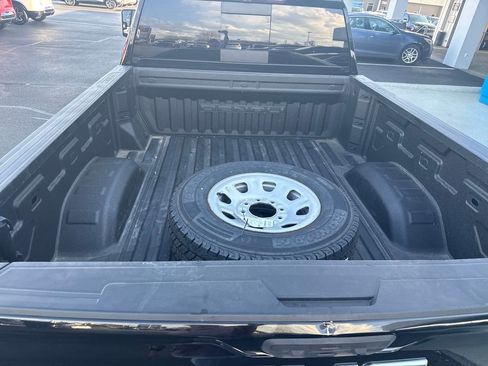 Used 2021 GMC Sierra 2500 Denali w/ Denali Black Diamond Edition image 29