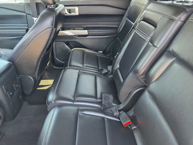 Used 2023 Ford Explorer XLT RWD image 9