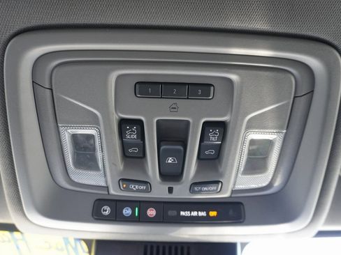 Used 2024 Chevrolet Silverado 1500 LT Trail Boss w/ LT Trail Boss Premium Package image 17