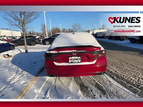 Used 2018 Honda Accord Sport image 7