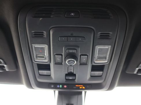 Used 2021 GMC Yukon Denali w/ Denali Premium Package AWD/4WD image 20