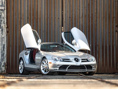 Used 2006 Mercedes-Benz SLR image 3