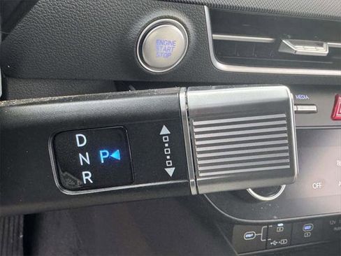 Certified 2025 Hyundai Sonata SEL image 23