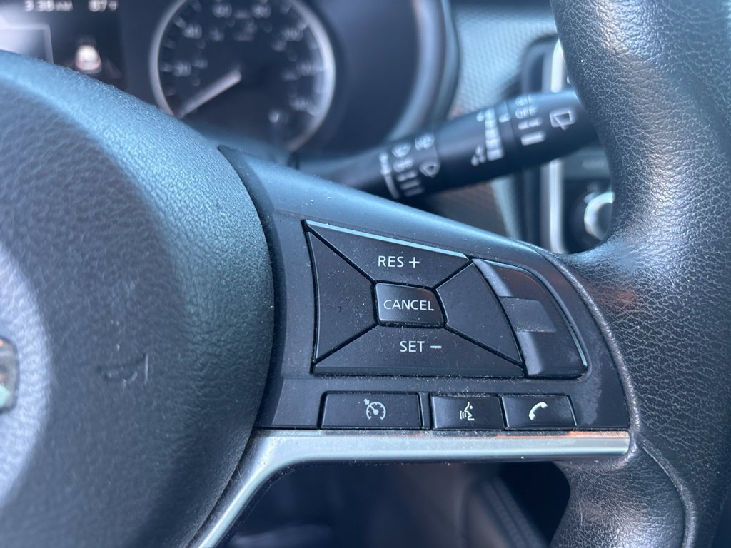 Used 2019 Nissan Kicks SV FWD image 17