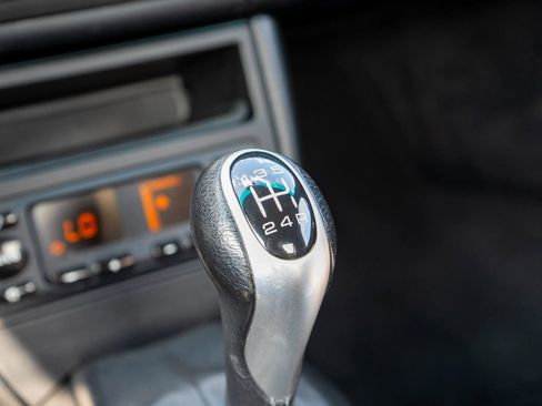 Used 2000 Porsche Boxster RWD image 33