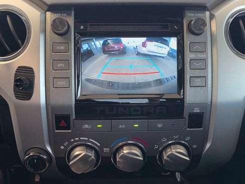 Used 2018 Toyota Tundra SR5 w/ TRD Sport Package AWD/4WD image 20