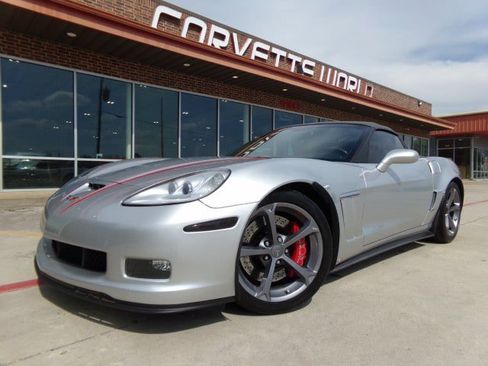 Used 2012 Chevrolet Corvette Grand Sport w/ 3LT Preferred Equipment Group RWD image 2