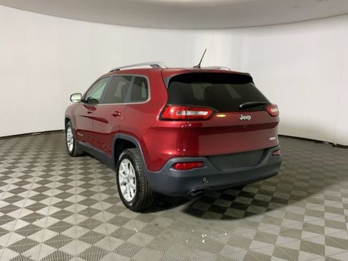Used 2017 Jeep Cherokee Latitude FWD image 7