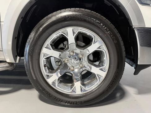 Used 2015 RAM 1500 Laramie w/ Convenience Group AWD/4WD image 9