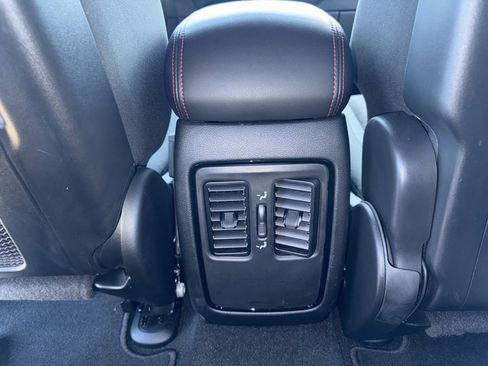 Used 2026 Dodge Durango GT AWD/4WD image 13