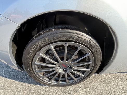 Used 2020 Toyota 86 RWD image 28