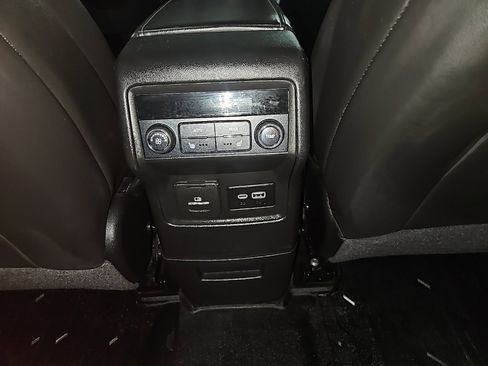 Used 2020 GMC Acadia Denali w/ Denali Ultimate Package image 25