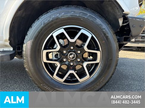 Used 2023 Ford Bronco Outer Banks image 15