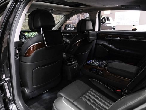 Used 2019 Genesis G90 5.0 Ultimate RWD image 40