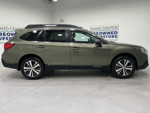 Used 2019 Subaru Outback 2.5i Limited image 9