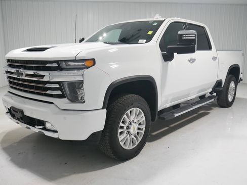 Used 2022 Chevrolet Silverado 2500 High Country image 1