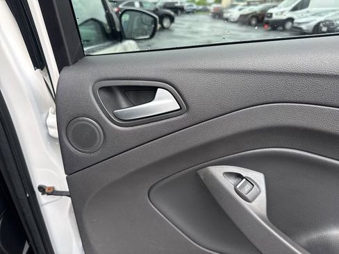 Used 2018 Ford Escape Titanium FWD image 37