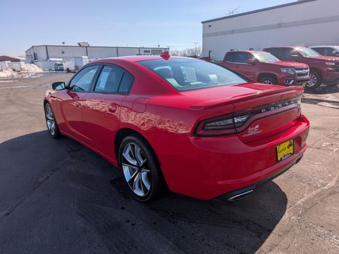 Used 2016 Dodge Charger R/T RWD image 6