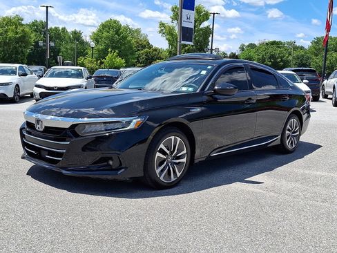 Used 2021 Honda Accord EX image 3