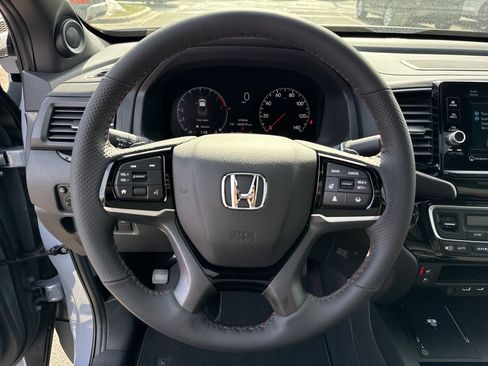 New 2026 Honda Ridgeline Black Edition image 16