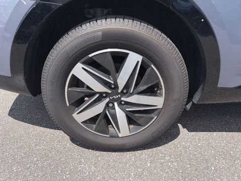 Certified 2023 Kia Sorento S FWD image 26