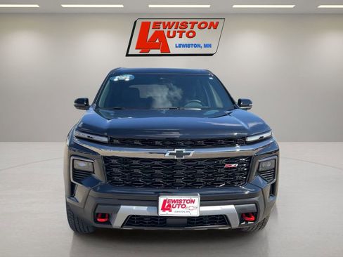 Certified 2025 Chevrolet Traverse Z71 w/ Driver Confidence Package AWD/4WD image 2
