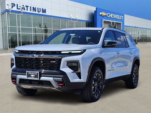 New 2027 Chevrolet Traverse Z71 w/ Driver Confidence Package AWD/4WD image 2