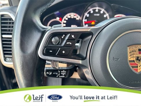 Used 2023 Porsche Cayenne image 32